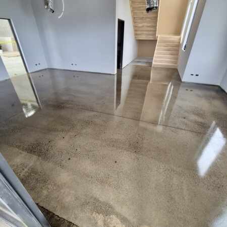 E3739B4E-6ED6-4CA1-9B29-67F36684D680_1_105_c